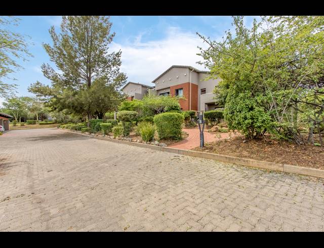 1 BEDROOM APARTMENT FOR SALE IN JACKAL CREEK GOLF ESTATE